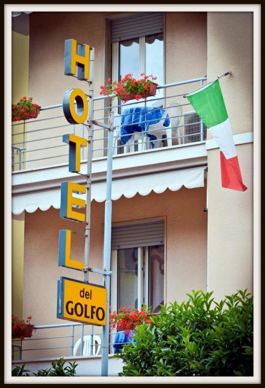 Del Golfo Hotel 3*